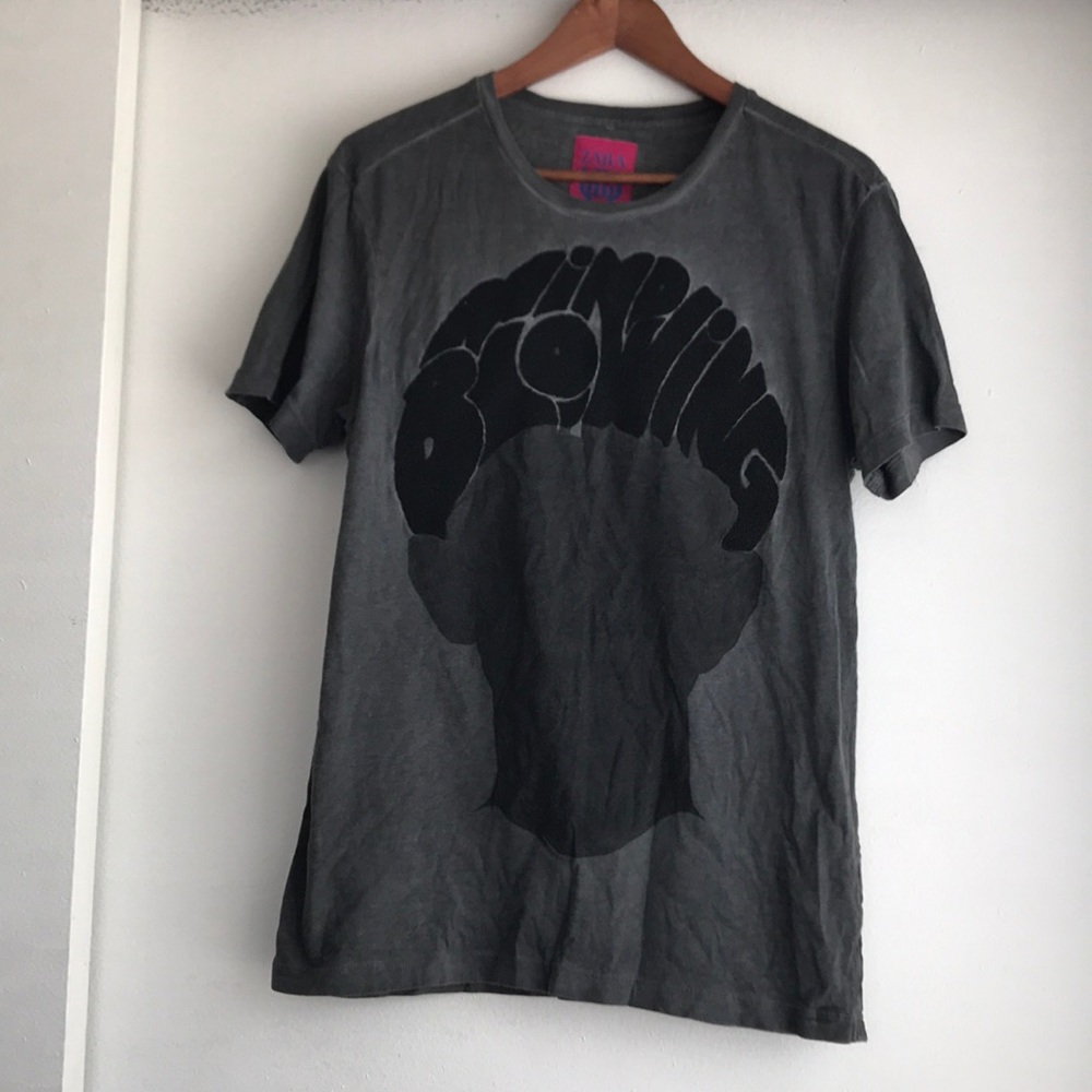 💚 2/$14 💚 Zara graphic tee